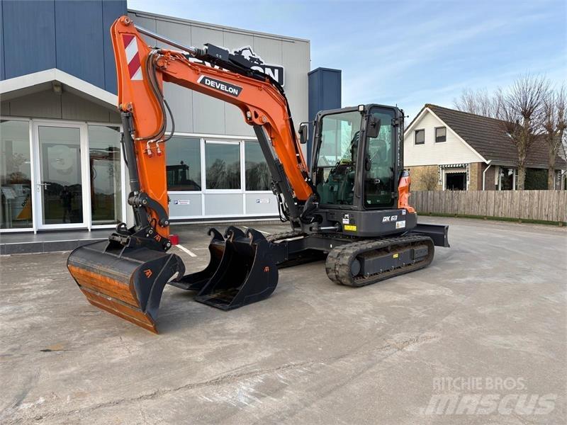 Develon DX63-7 Excavatoare 7t - 12t