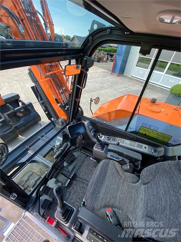 Develon DX85R-7 Mini excavatoare < 7t