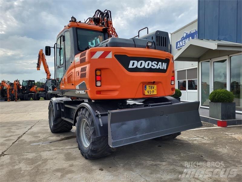 Doosan DX165W-5 Excavatoare cu roti