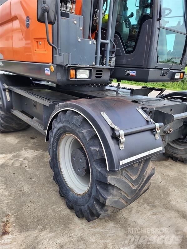 Doosan DX165W-5 Excavatoare cu roti
