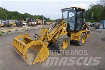 CAT 902 Incarcator pe pneuri
