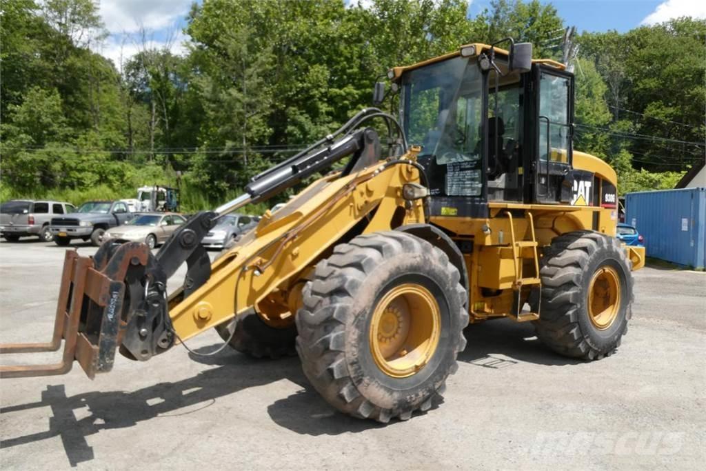CAT 930G Incarcator pe pneuri