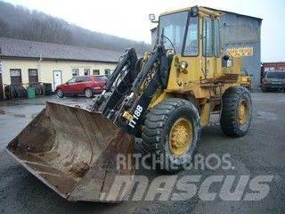 CAT IT18B Incarcator pe pneuri