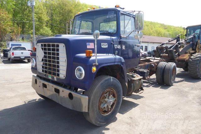 Ford 8000 Camion cabina sasiu