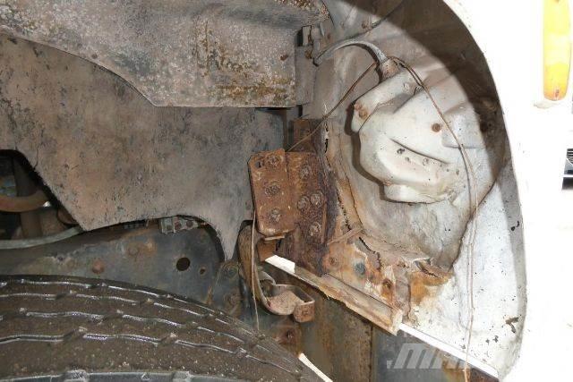 Ford 9000 Autobasculanta