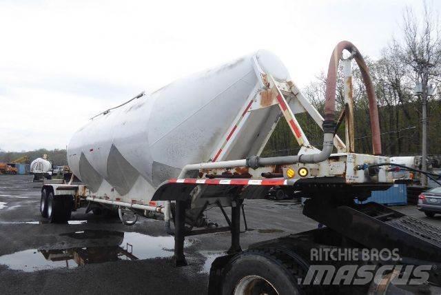Fruehauf Bulk Remorci Cisterne