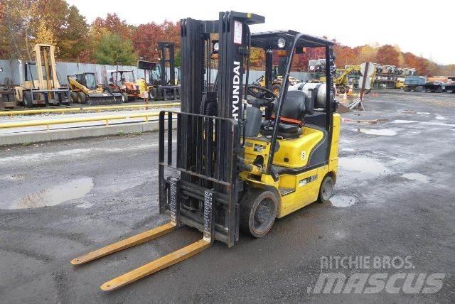 Hyundai 25LC-7A Strivuitoare-altele