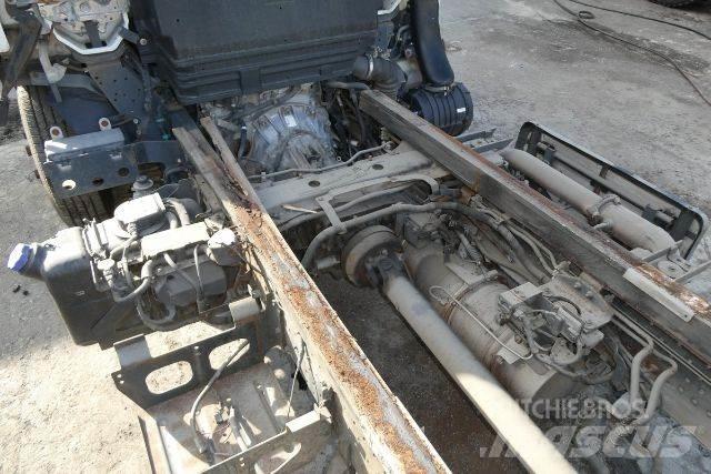 Isuzu NPR HD Camion cabina sasiu