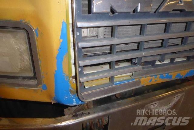 Mack CH613 Camion cabina sasiu
