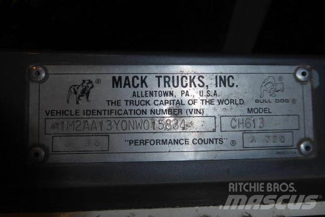 Mack CH613 Camion cabina sasiu