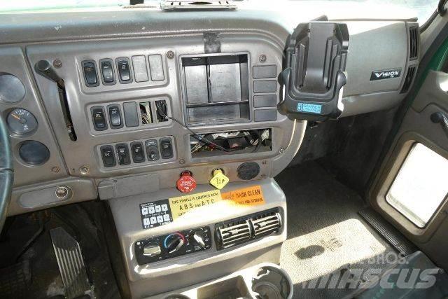 Mack CXN612 Camion cabina sasiu