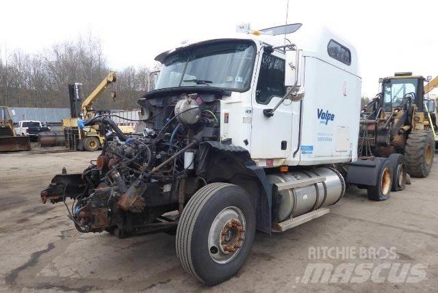 Mack CXN613 Autotractoare