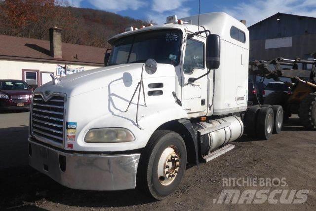 Mack CXN613 Autotractoare