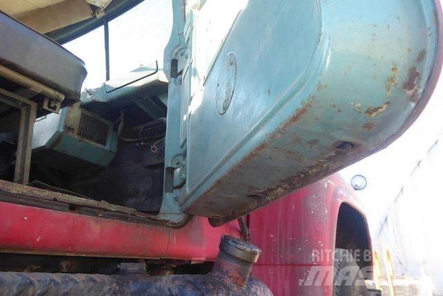 Mack R611 Camion cabina sasiu