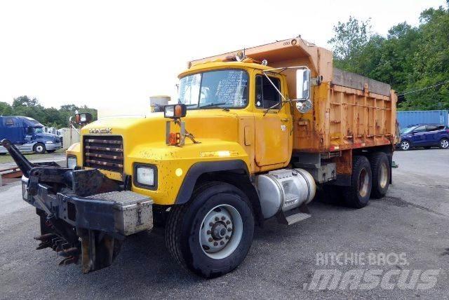 Mack RD688S Autobasculanta