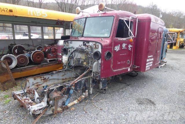 Peterbilt 379 Cabine si interior