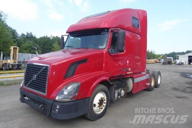 Volvo VNL64T Autotractoare