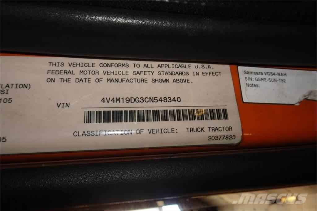 Volvo VNM42T Camion cabina sasiu