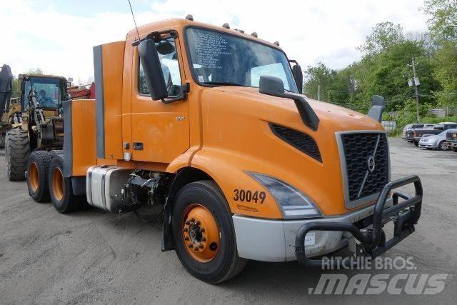 Volvo VNR64T300 Camion cabina sasiu