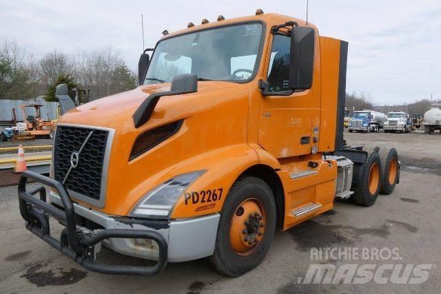 Volvo VNR64T300 Camion cabina sasiu