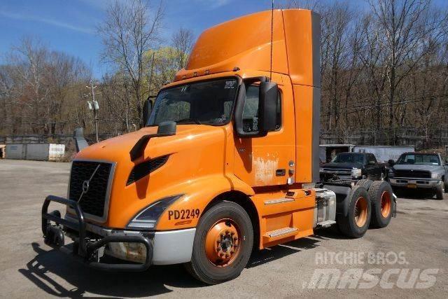 Volvo VNR64T300 Camion cabina sasiu