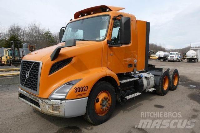Volvo VNR64T300 Camion cabina sasiu