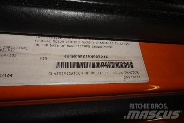 Volvo VNR64T300 Camion cabina sasiu