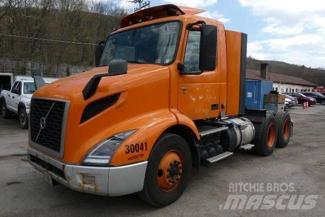 Volvo VNR64T300 Camion cabina sasiu
