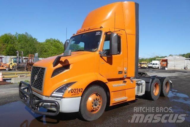 Volvo VNR64T300 Camion cabina sasiu
