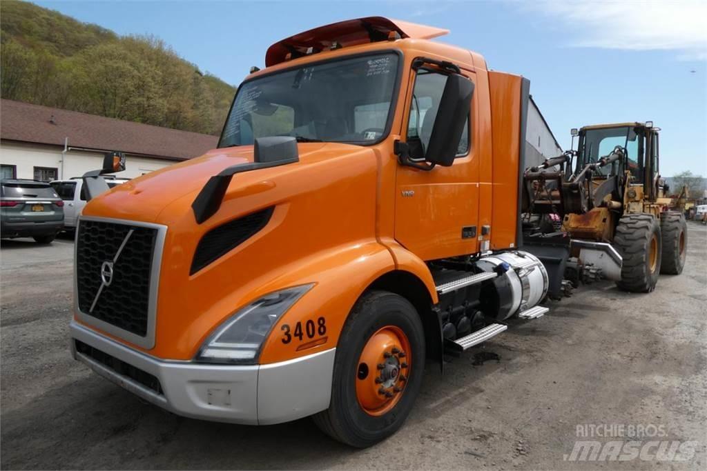 Volvo VNR64T300 Camion cabina sasiu