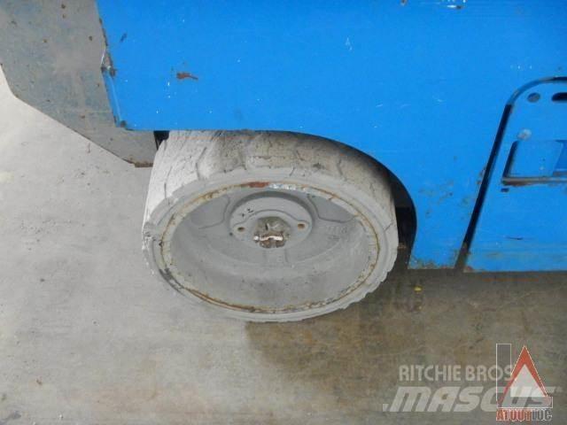 Genie GS-1932 Nacele cu brat articulat