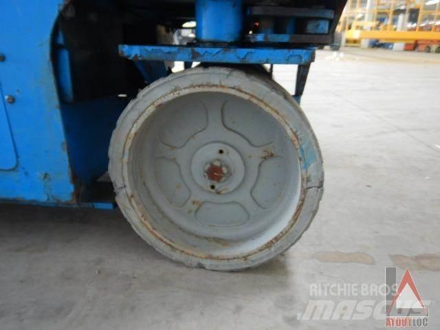 Genie GS-2032 Nacele cu brat articulat