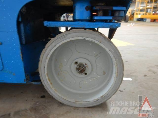 Genie GS-2032 Nacele cu brat articulat