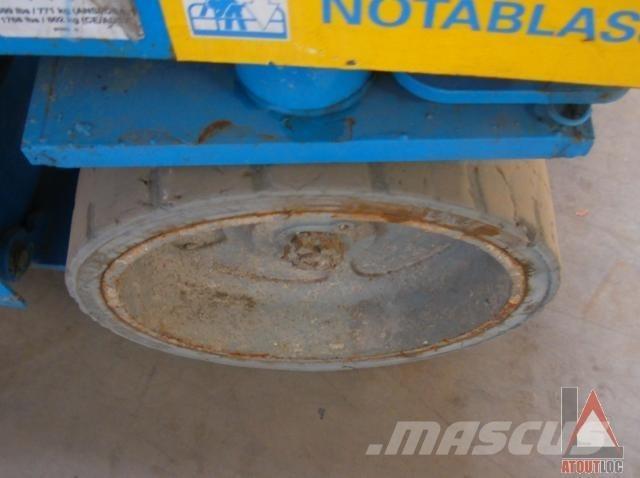 Genie GS-2032 Nacele cu brat articulat