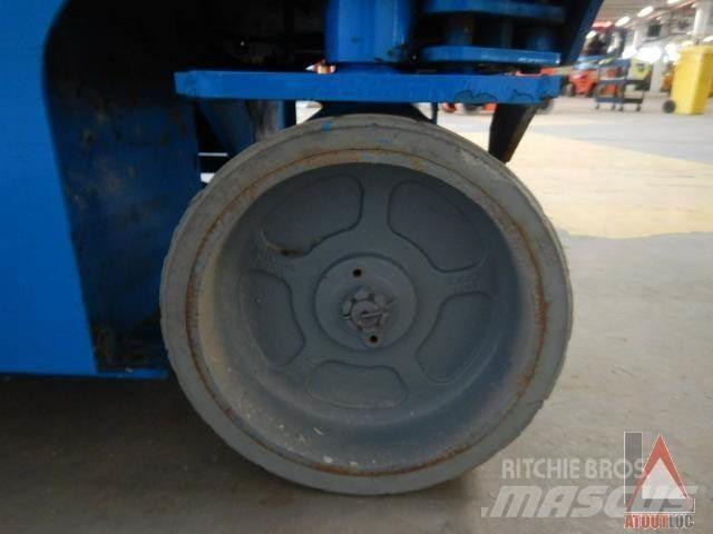 Genie GS-2046 Nacele cu brat articulat