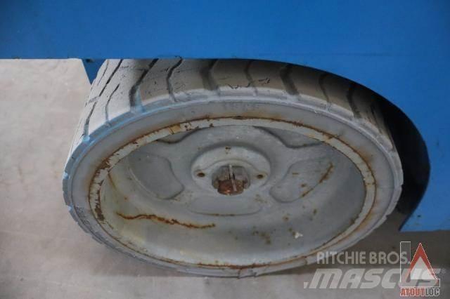 Genie GS-2046 Nacele cu brat articulat