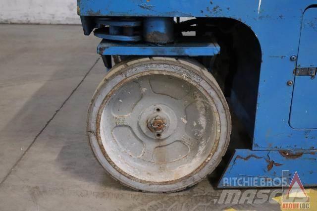 Genie GS-2646 Nacele cu brat articulat