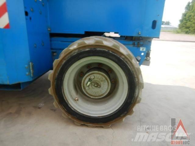 Genie GS-2669DC Nacele cu brat articulat
