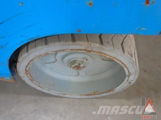 Genie GS-3246 Nacele cu brat articulat