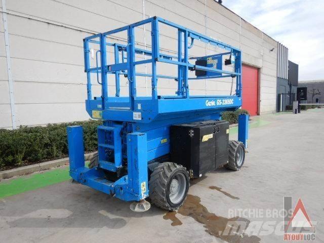 Genie GS-3369DC Nacele cu brat articulat