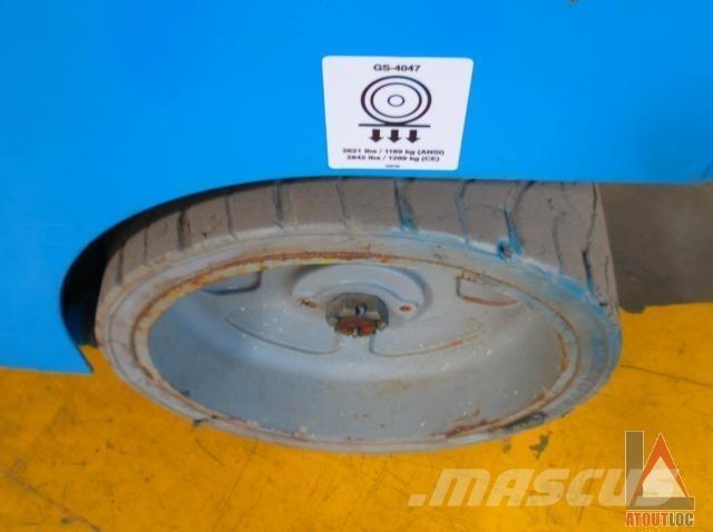 Genie GS-4047 Nacele cu brat articulat