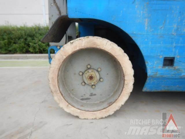 Genie GS3268DC Nacele cu brat articulat