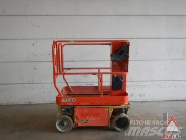 JLG 1230ES Nacele cu brat articulat
