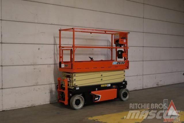 JLG 2632ES Nacele cu brat articulat