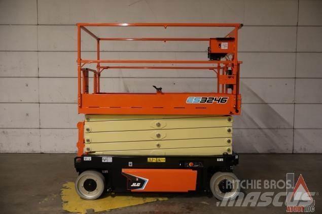 JLG 3246ES Nacele cu brat articulat