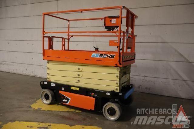 JLG 3246ES Nacele cu brat articulat