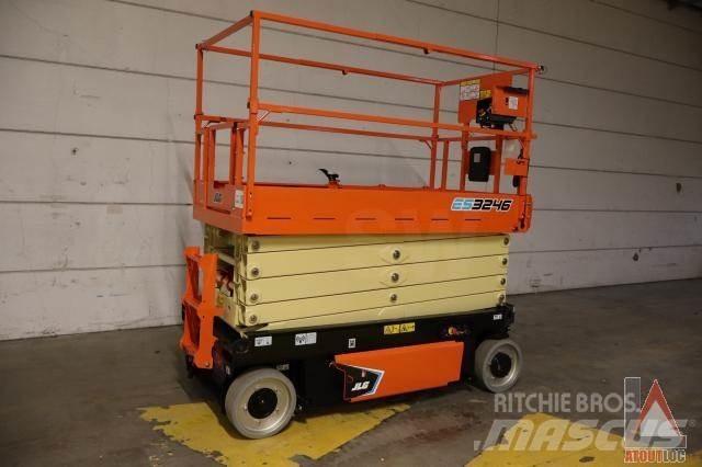 JLG 3246ES Nacele cu brat articulat