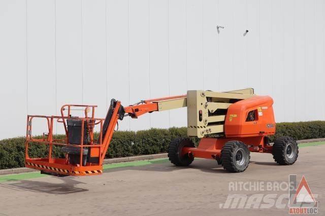 JLG 520AJ Nacele cu brat articulat