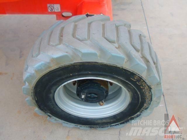 JLG 520AJ Nacele cu brat articulat