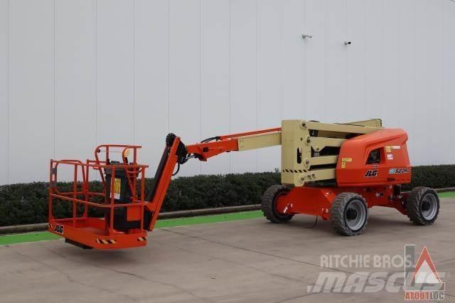 JLG EC 520AJ Nacele cu brat articulat